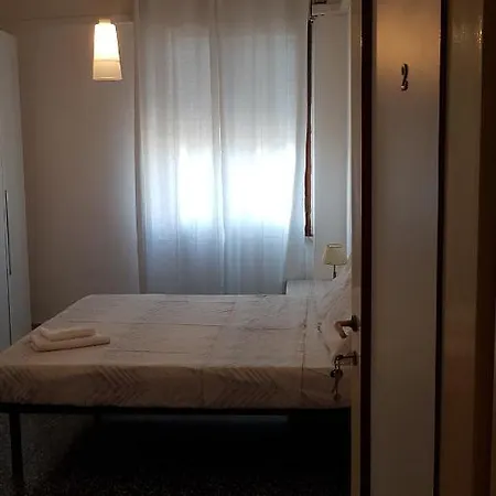 Diana Bed & Breakfast *